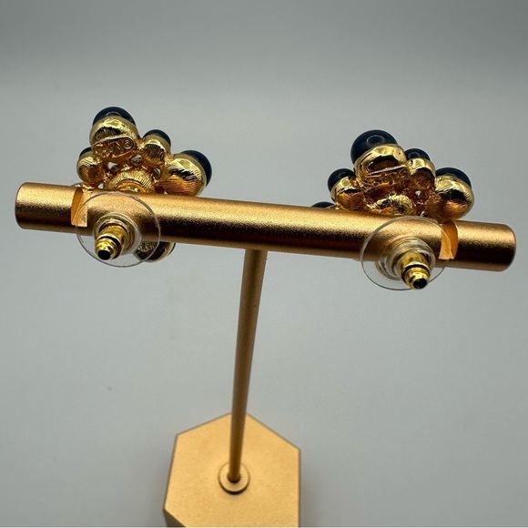 Vintage Monet Navy Blue and Gold Cluster Earrings with Glossy Finish - Picture 11 of 15